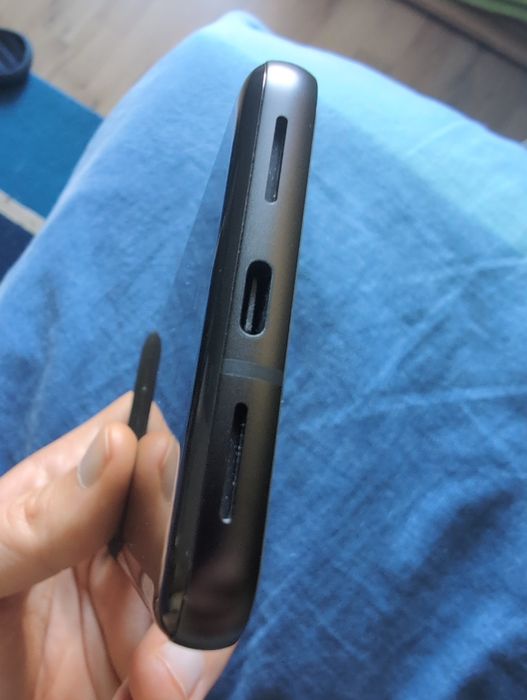 Vând Google Pixel 8 128 GB ca nou ( folosit doar 2 luni )