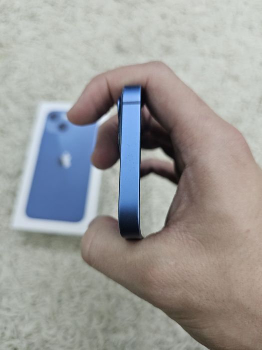 iPhone 13 mini много запазен!