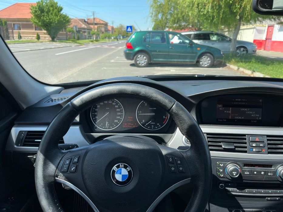 2008 BMW E91 320d M47 177CP - Navi * Panoramic * Xenon