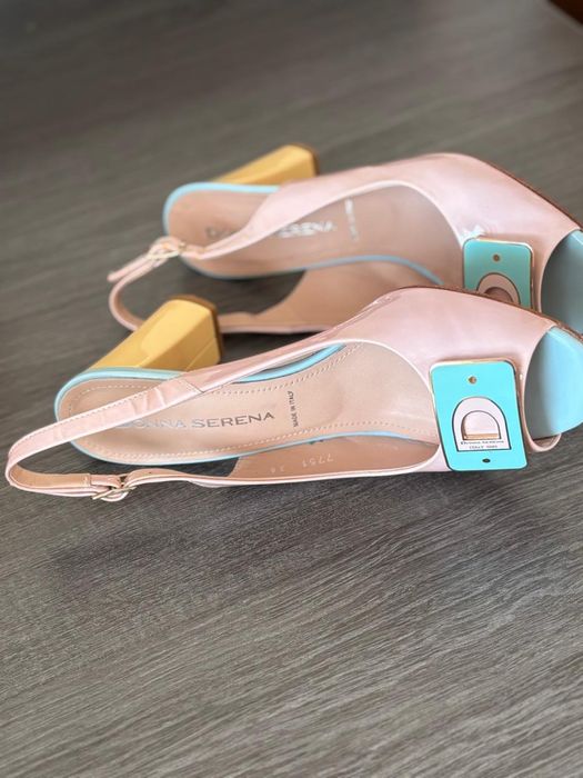 Босоножки летние