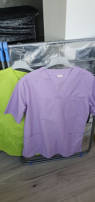 Bluză medicală asistentă