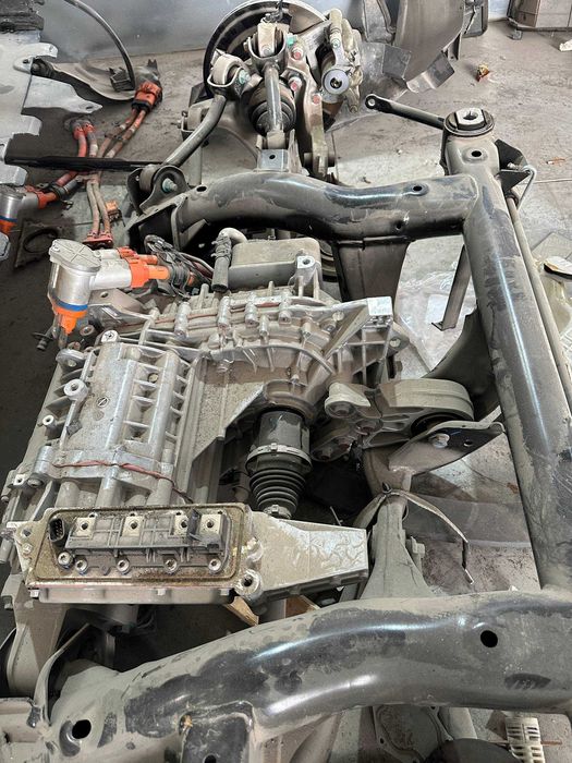 Передок в сборе с двигателем и редуктором BYD Song L