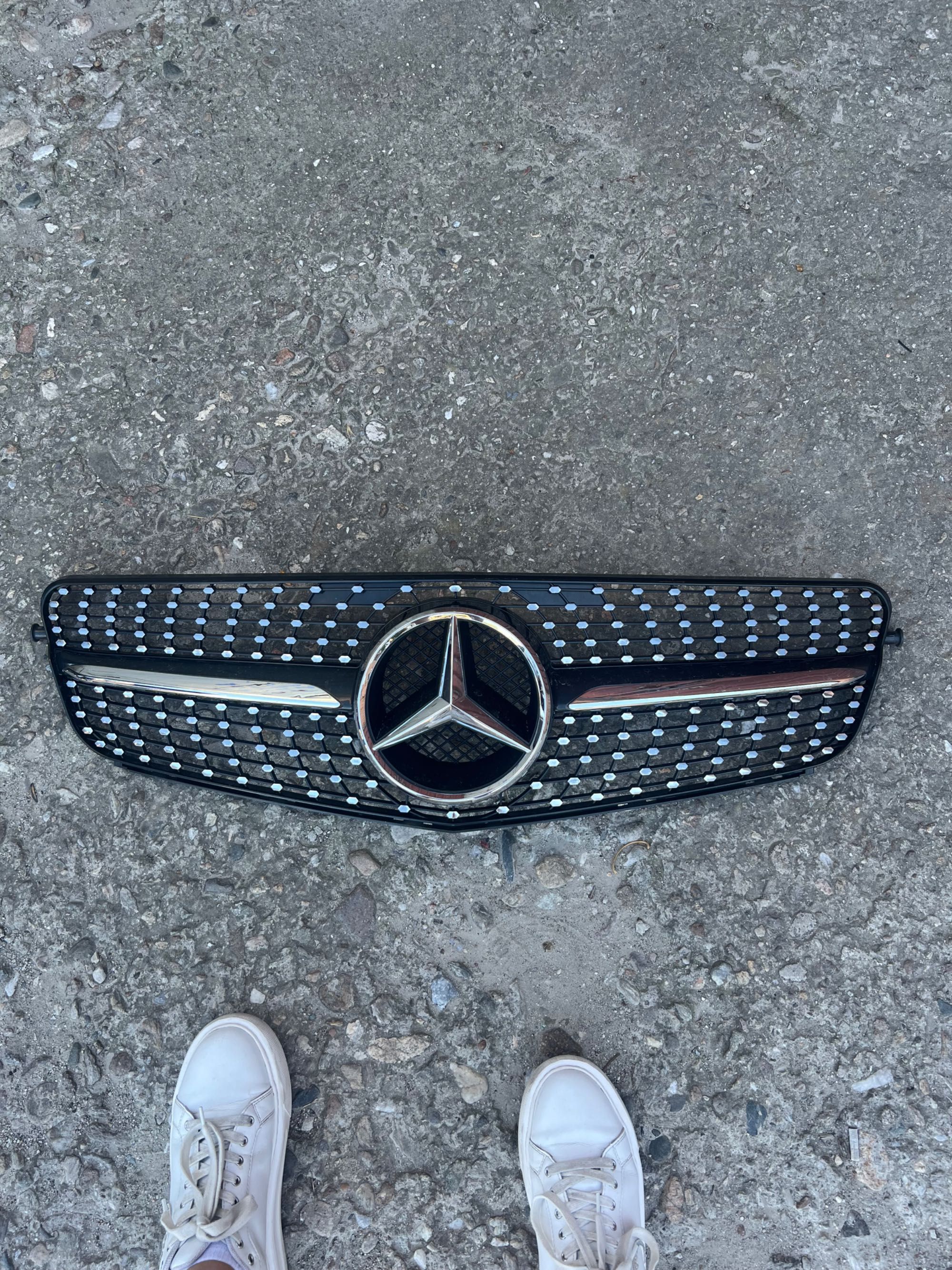 Предна решетка w204