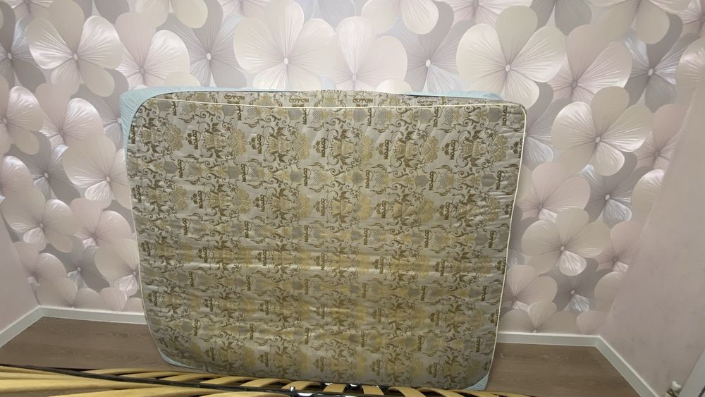 Матрас с решотки