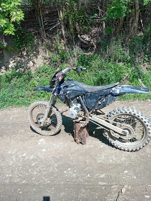 Vând cross bashan 250cc 4t