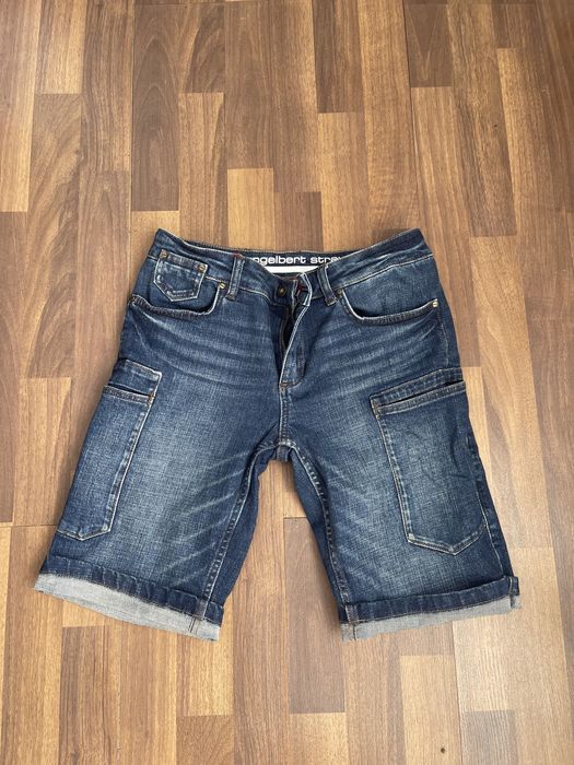 Pantaloni scurti Strauss
