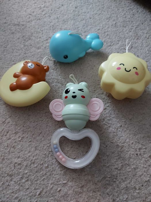 Vand jucarii pt bebelusi