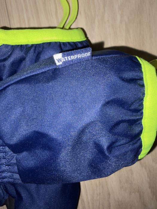 Manusi zapada impermeabile Decathlon si C&A baiat/fata