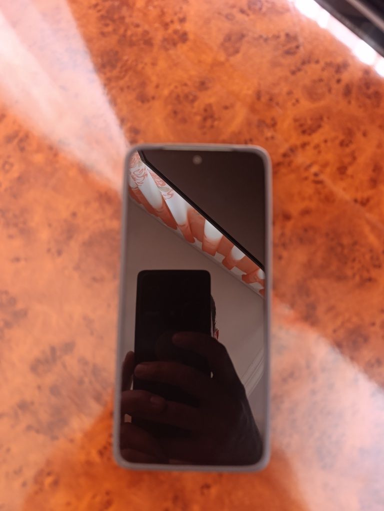 продам xiaomi redmi 13