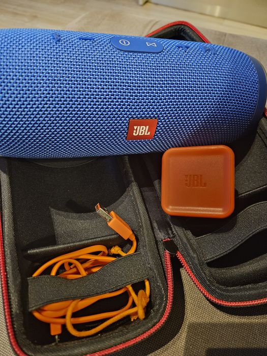 Bluethooth колонка JBL charge 3