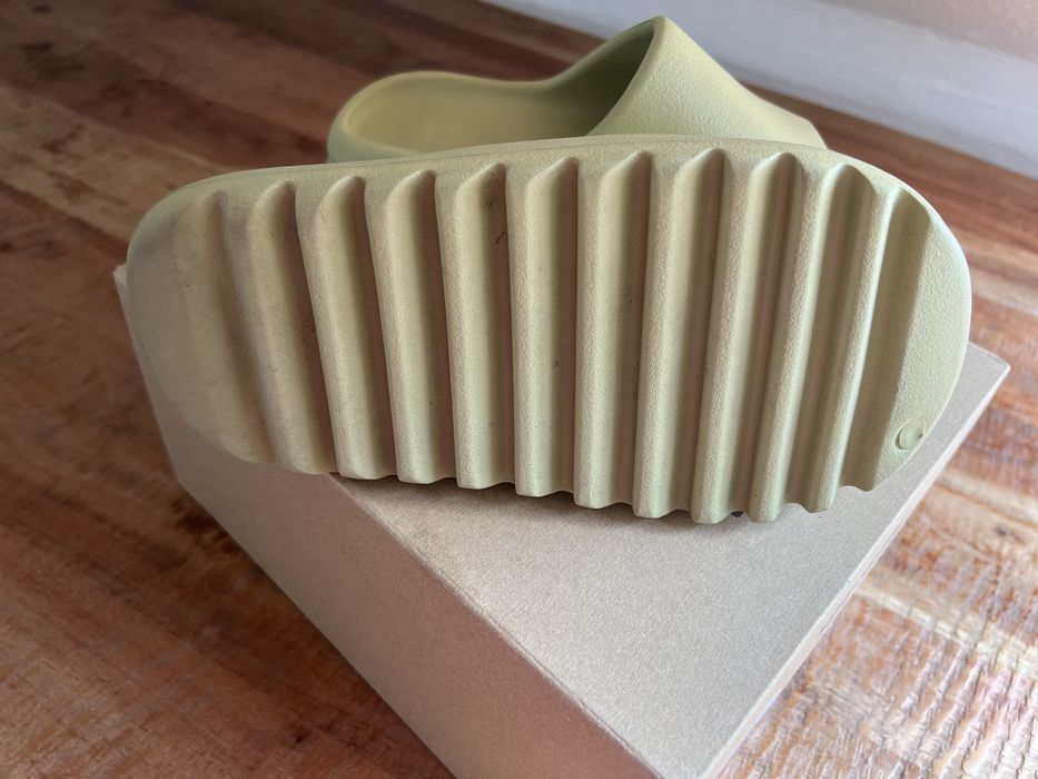 Yeezy slide marimea 38