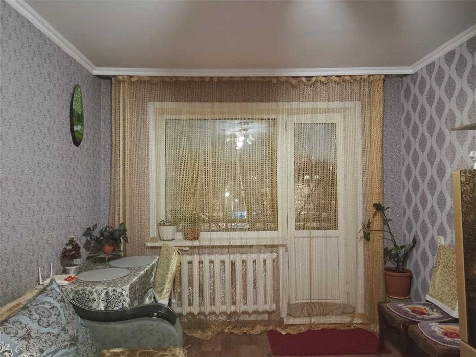 Продаю 3 комнатную квартиру в 23 микрорайоне.