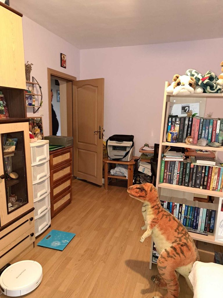 Дава се под наем Двустаен апартамент в Айтос - 86 кв.м за 125000 € - Снимка #1