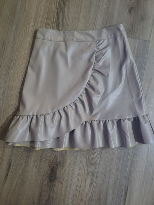 Fustă imitație piele nouă
