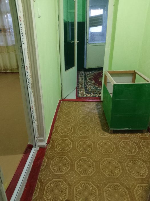 1 xonali kvartira sotiladi yoki obmen