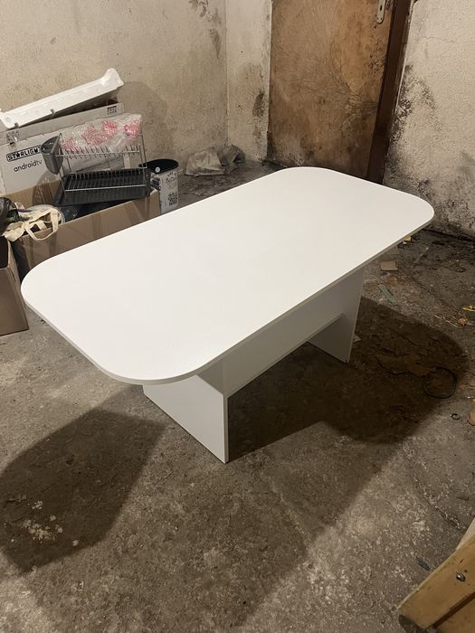 Холна маса и тв шкаф