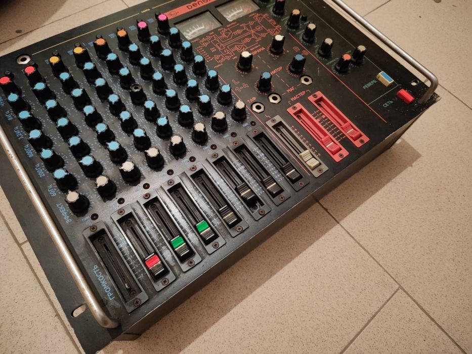 Ретро аудио миксер СССР за реставрация