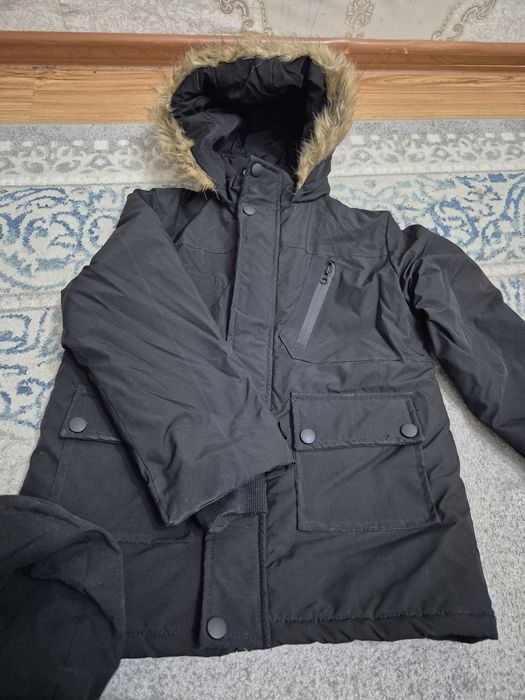 Ер балаға 8/9 жас кур ка сатылады.