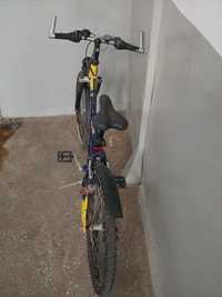 Vând bicicleta de copii