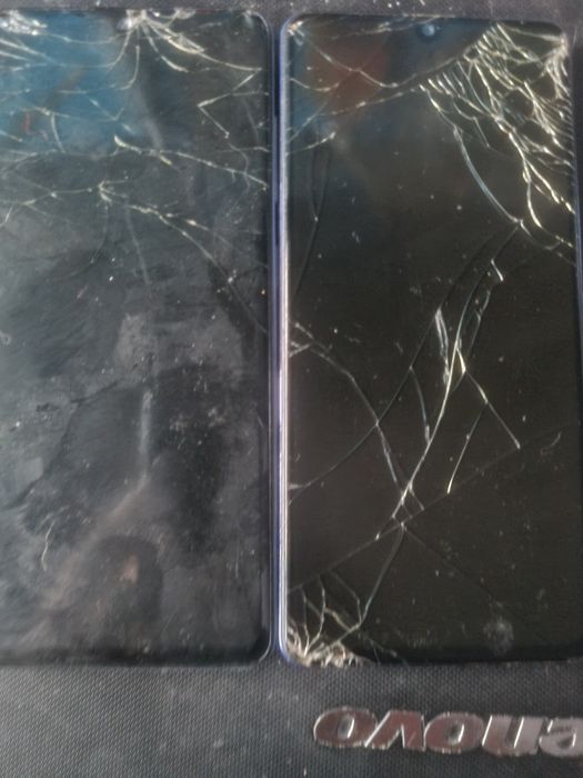 vand 2 telefoane samung  A41 display spart