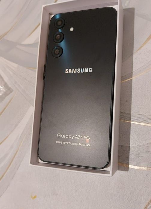 Смартфон Самсунг а74 12/256gb