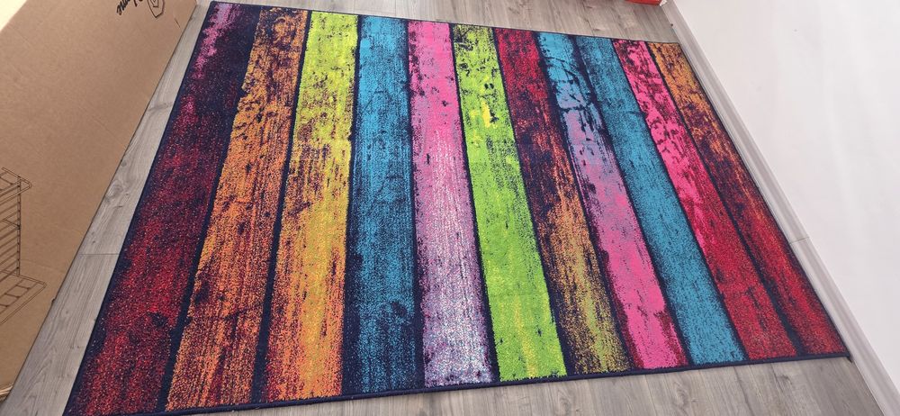 Covor viu colorat