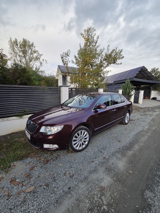 Skoda Superb 2012