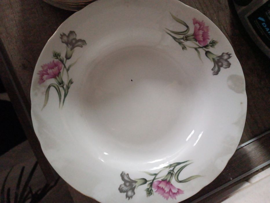 Продам столовую посуду