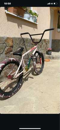 Bmx  CUSTOM 1200 negociabi