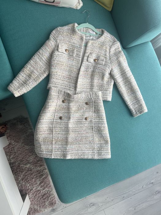 Сетове сако и пола и сако и панталон