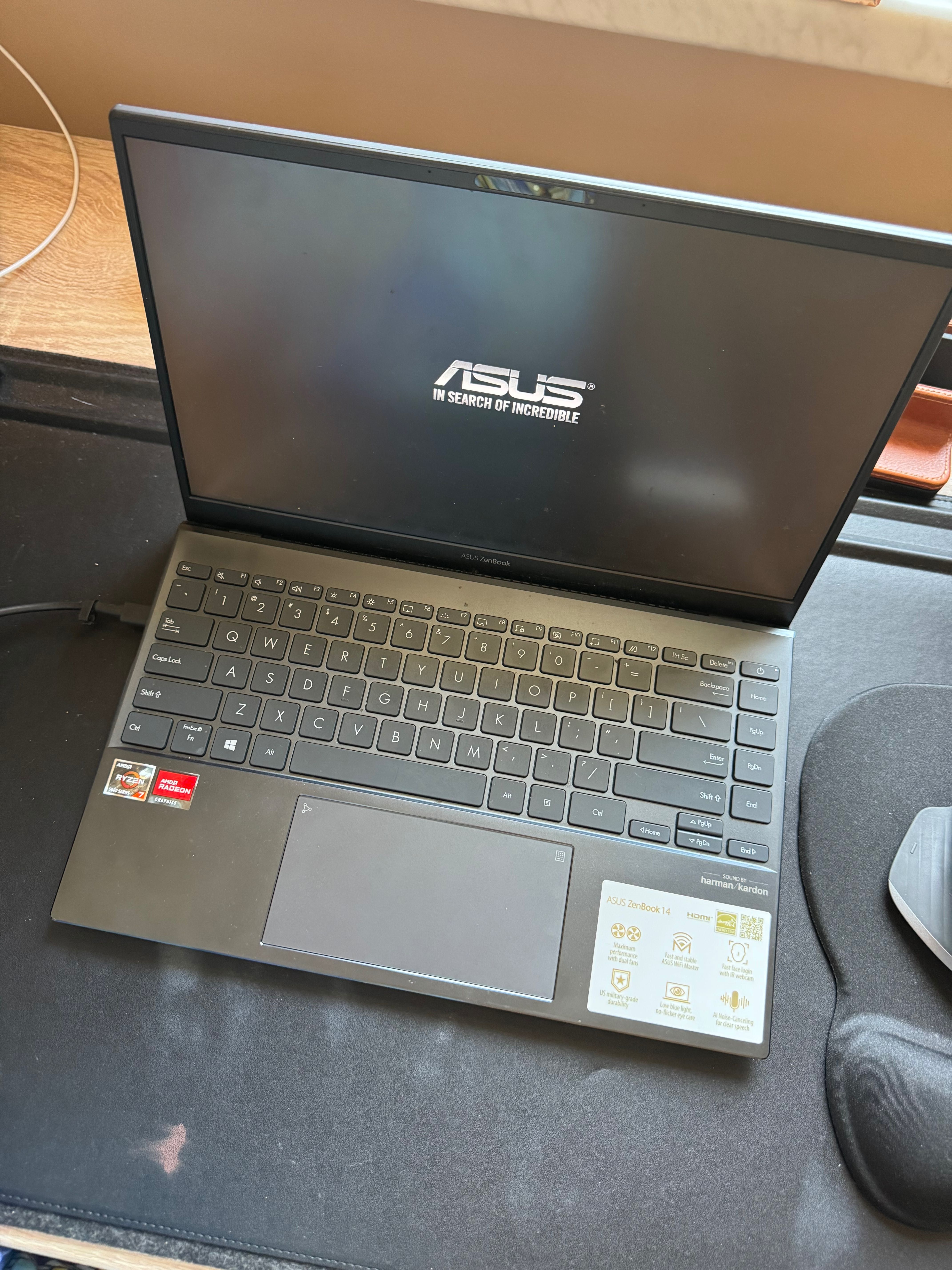 ASUS ZenBook 14 Laptop