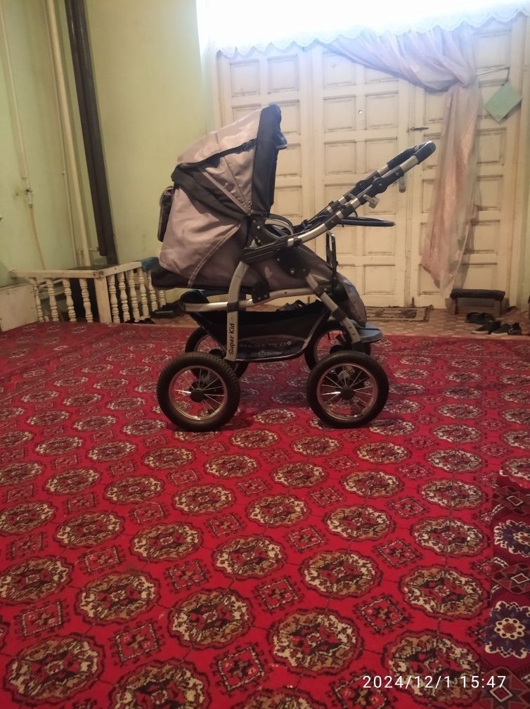 Коляска 750000 сум