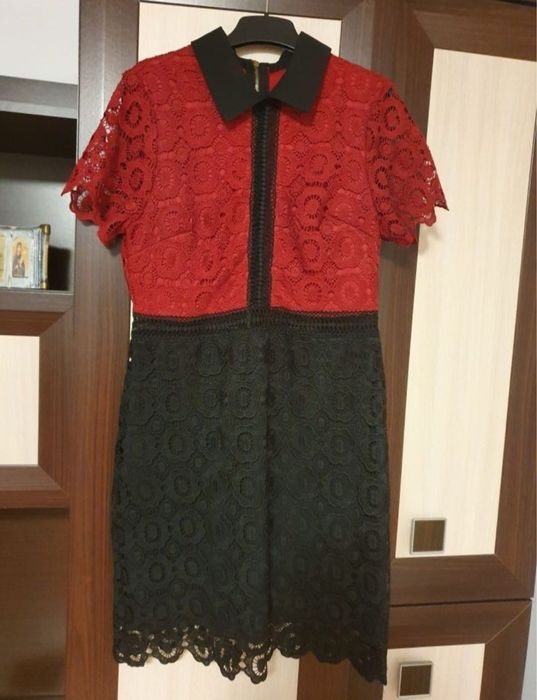 Vând rochie de ocazie simplă