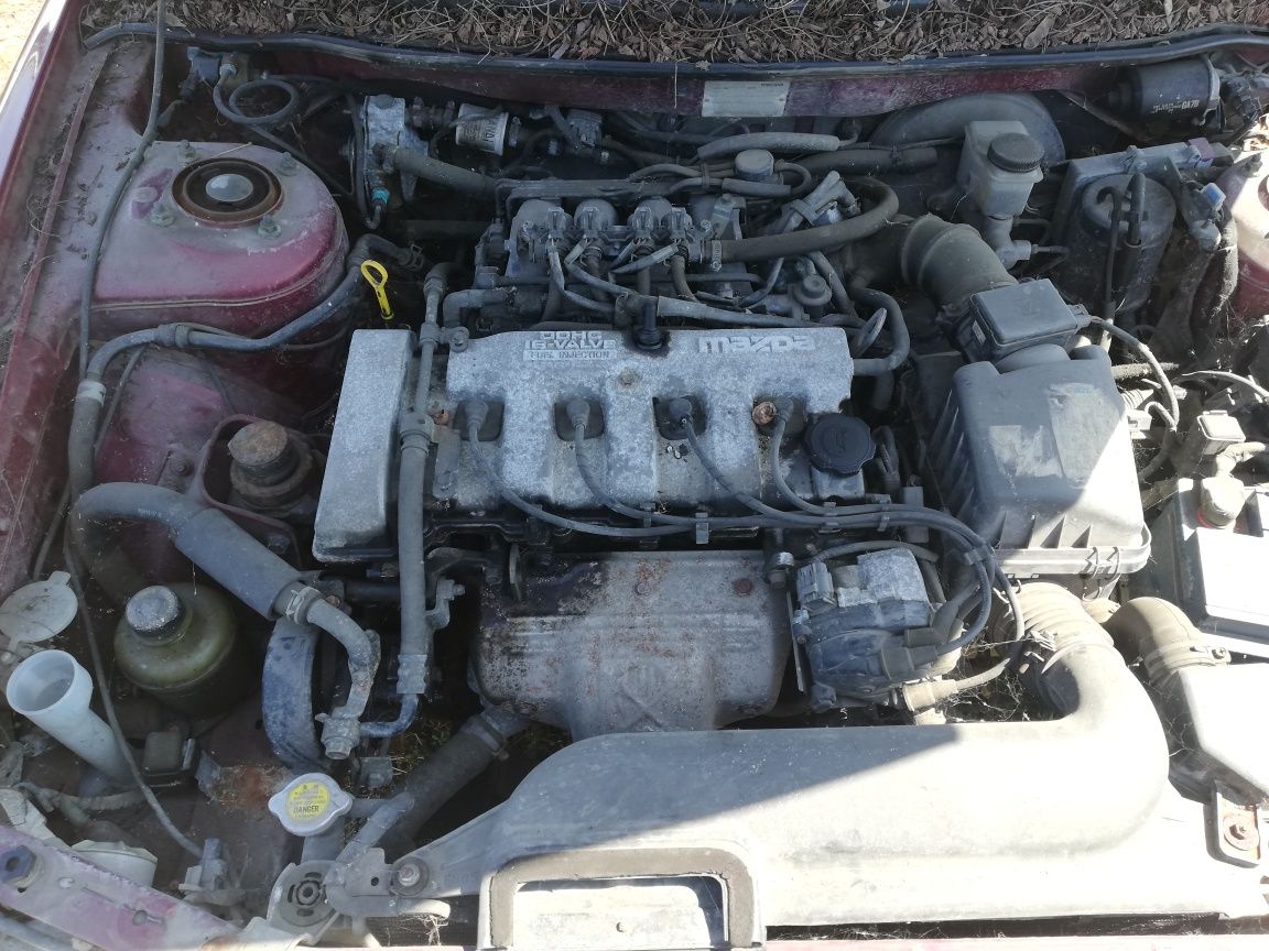 Мазда 626 1.8 газ на части /Mazda 626