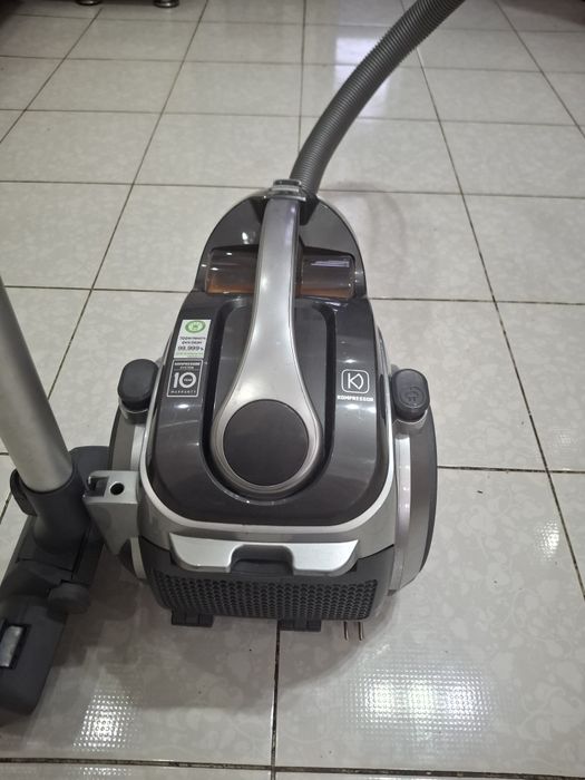 Пылесос LG компрессор