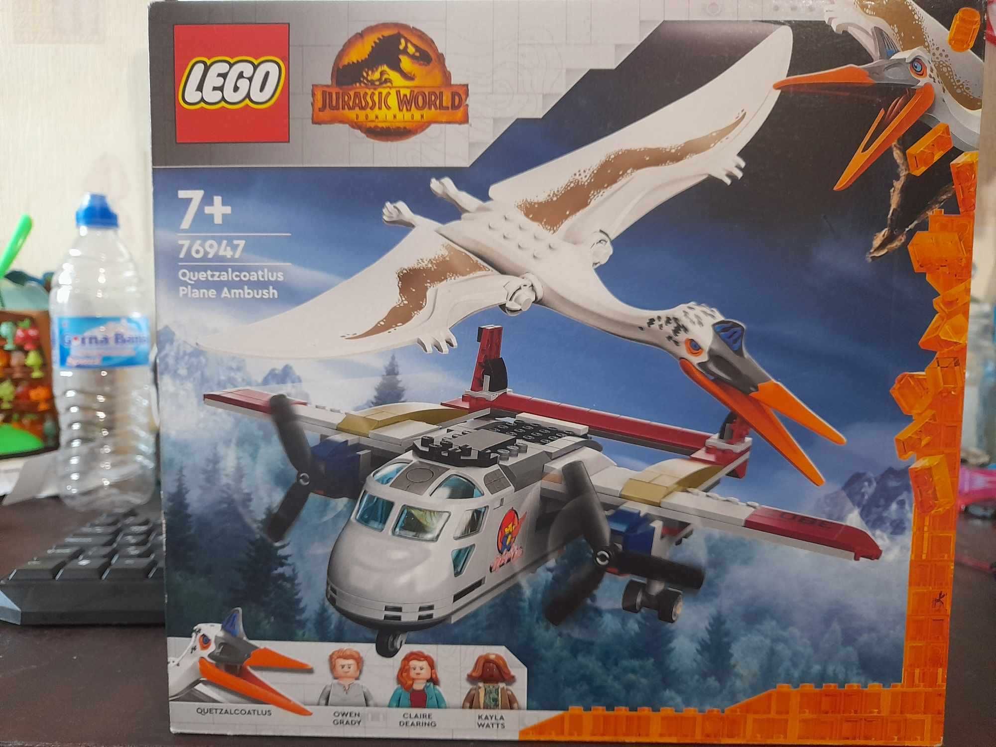 LEGO Jurassic Park 76947 и LEGO 76948