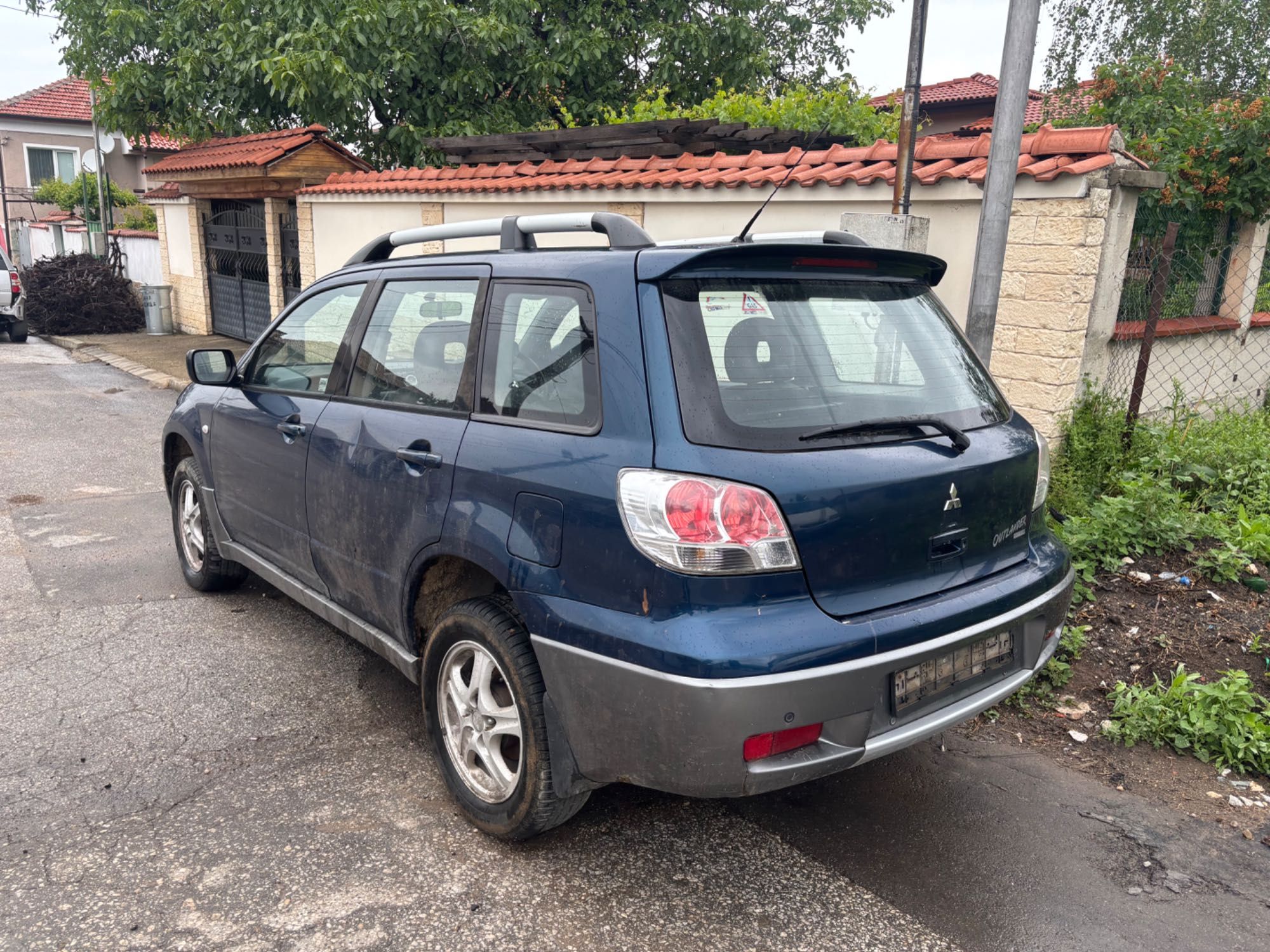 Mitsubishi Outlender na Chasti 2.4
