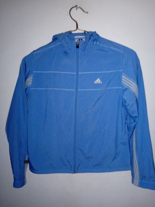 Jacheta Mckinley și Adidas