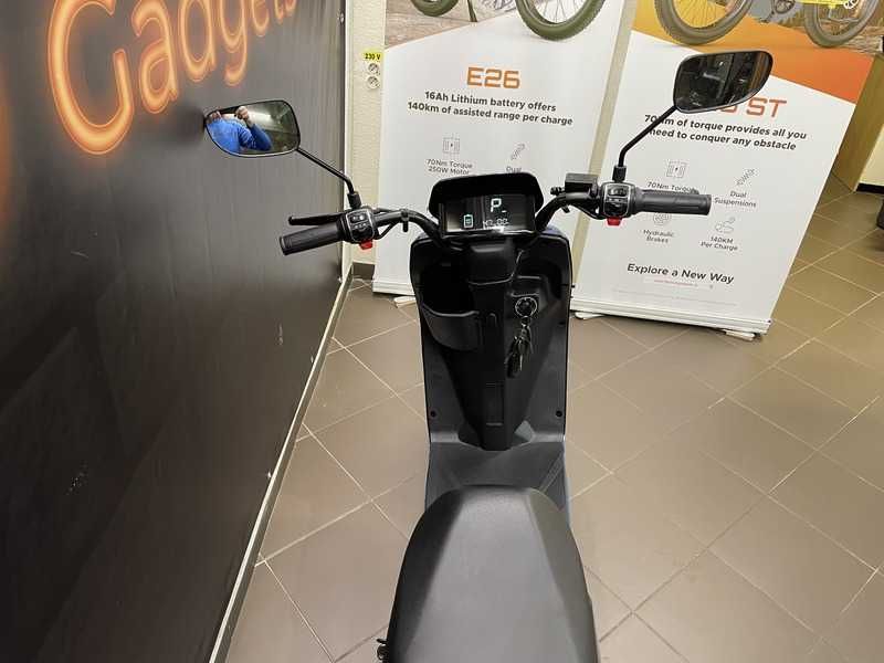 Scuter Electric EQUICKEY F6 2000W 25 km/h Autonomie 120 km FĂRĂ PERMIS