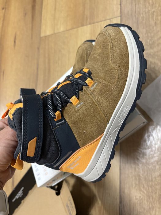 Детски боти Декатлон