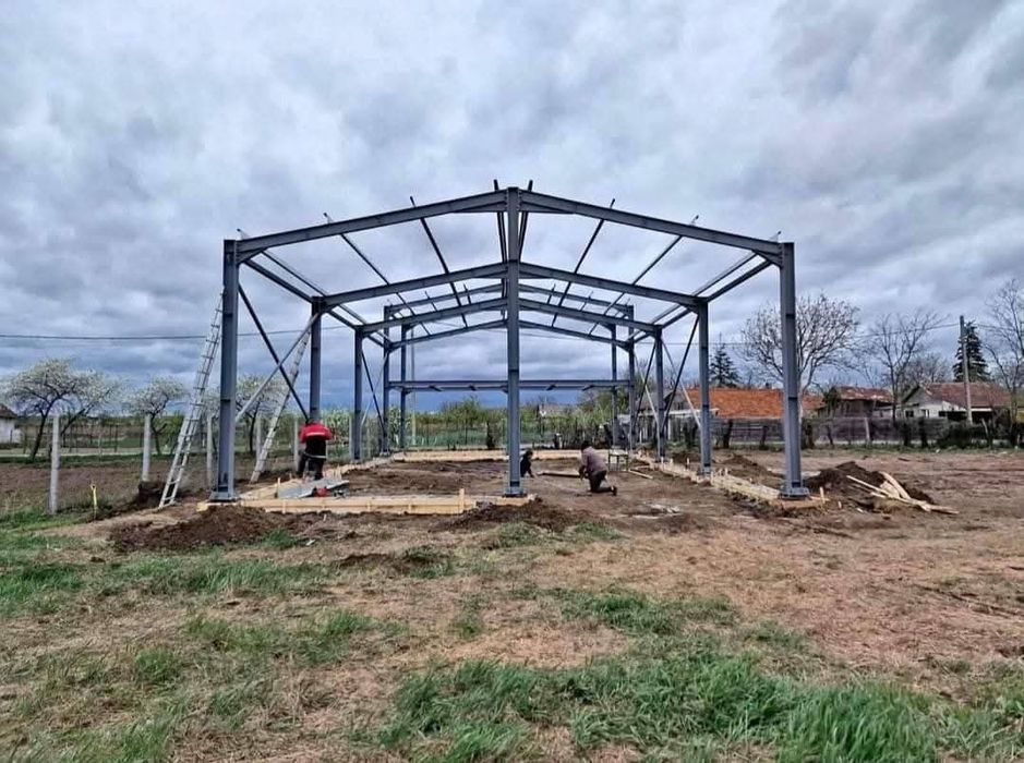 Vând o gamă largă de hale sau structuri metalice de înaltă calitate.