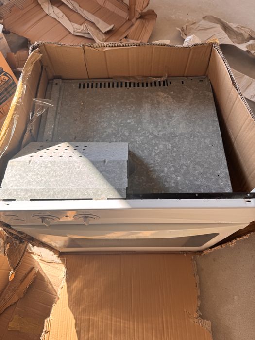 Cuptor electric incorporabil