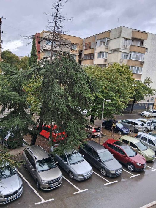 БЕЗ КОМИСИОН 100кв.м. 4-стаен апартамент център гр.Варна