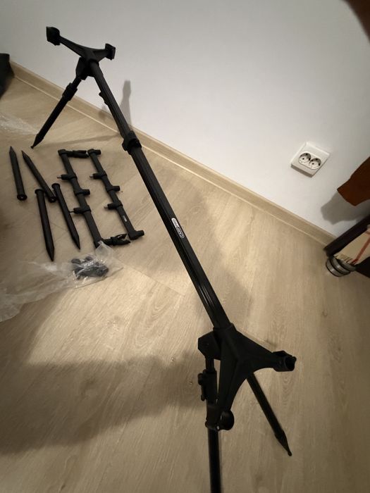 Vand set pescuit la crap