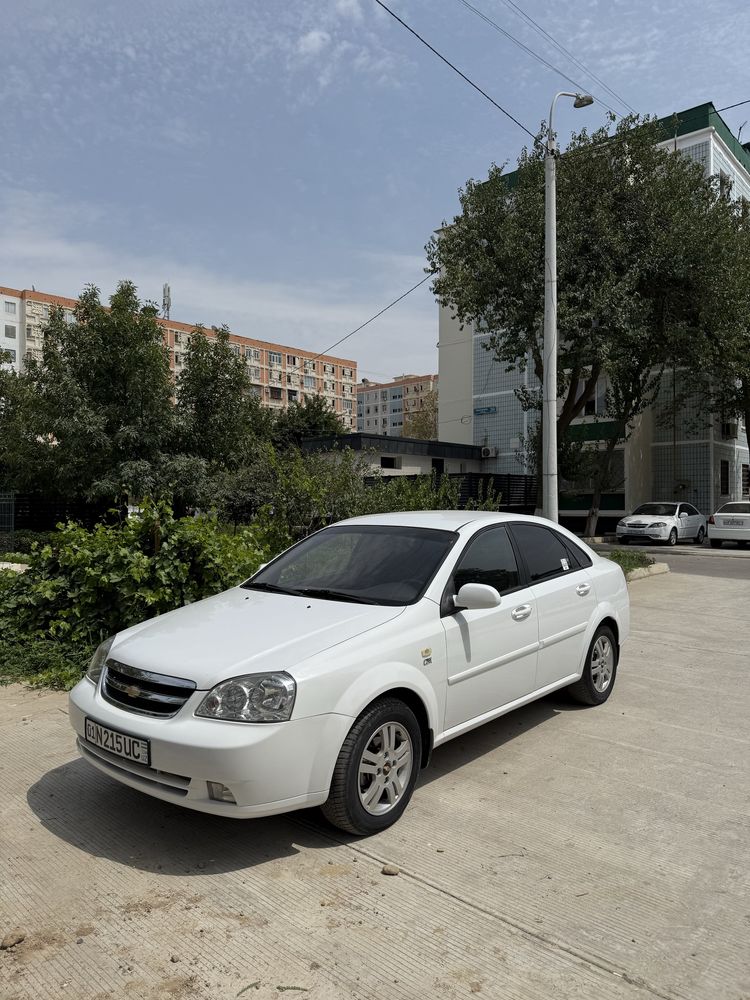 lasetti 2011 yili