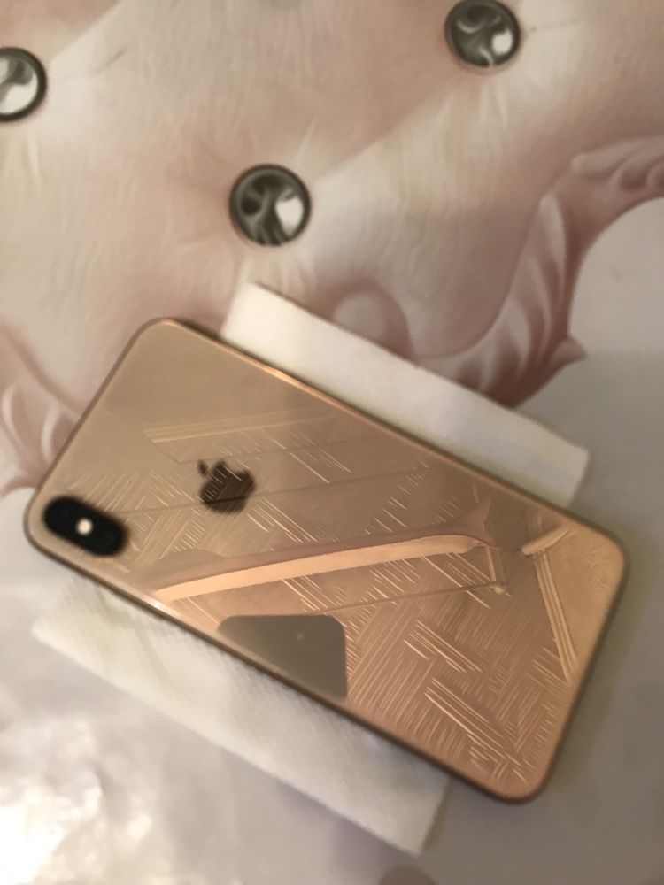 iPhone Xs maks 256 гигов
