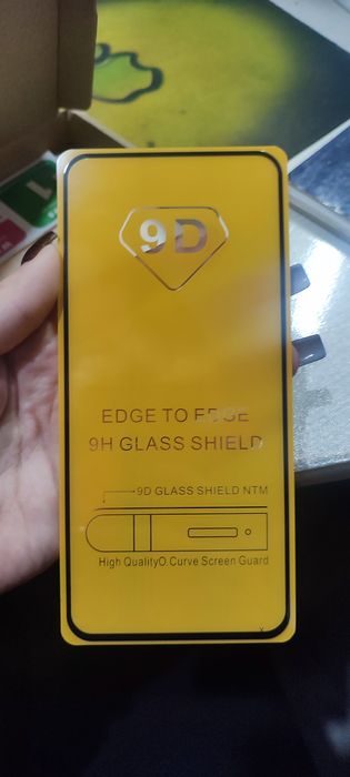 2 обычные стекла для телефона