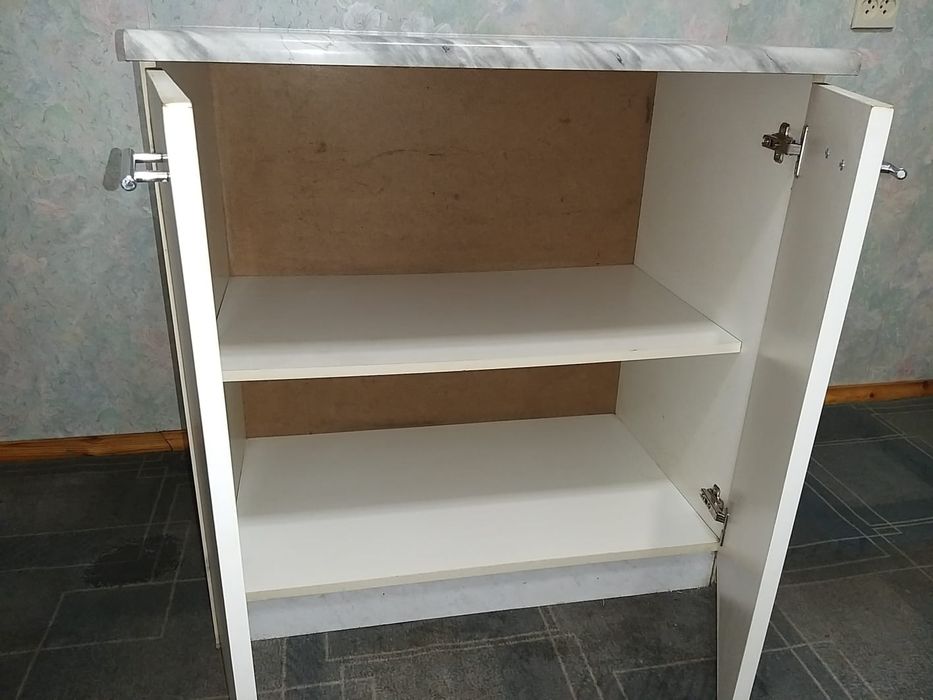 Кухонная тумба для посуды