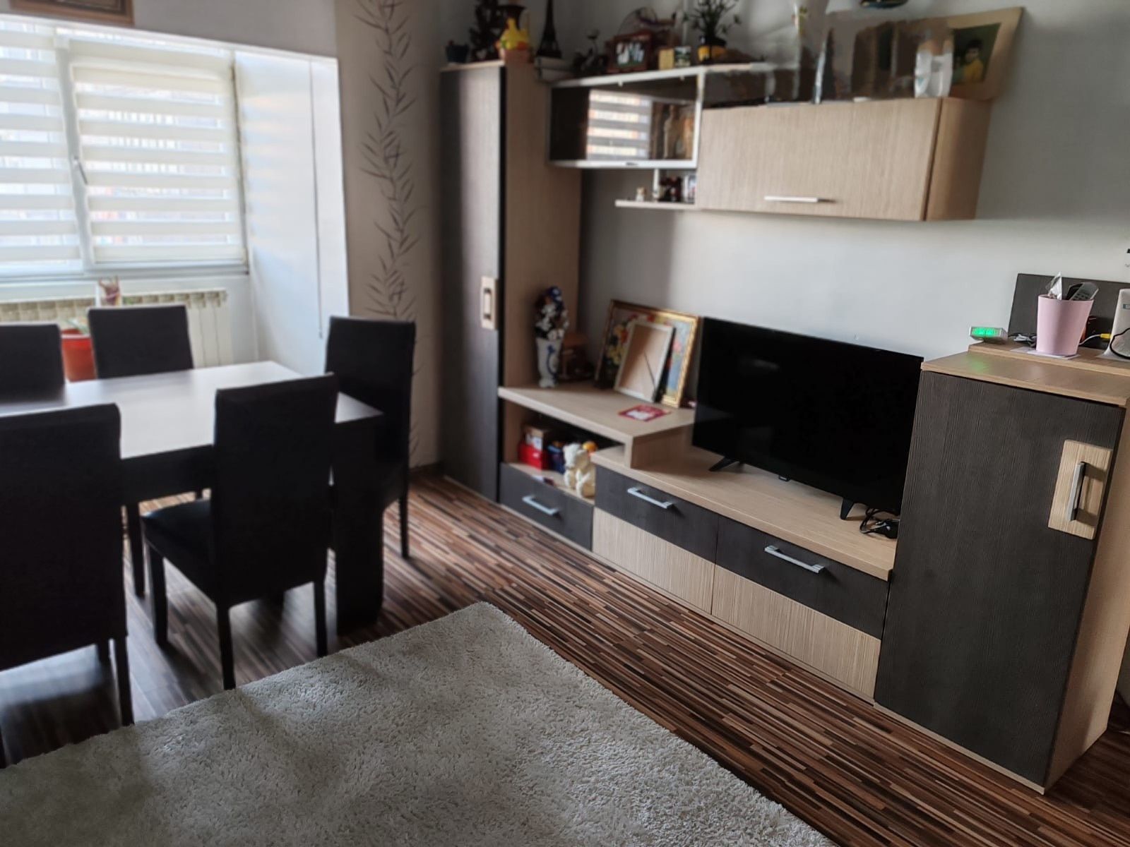 Apartament 3 camere de vanzare