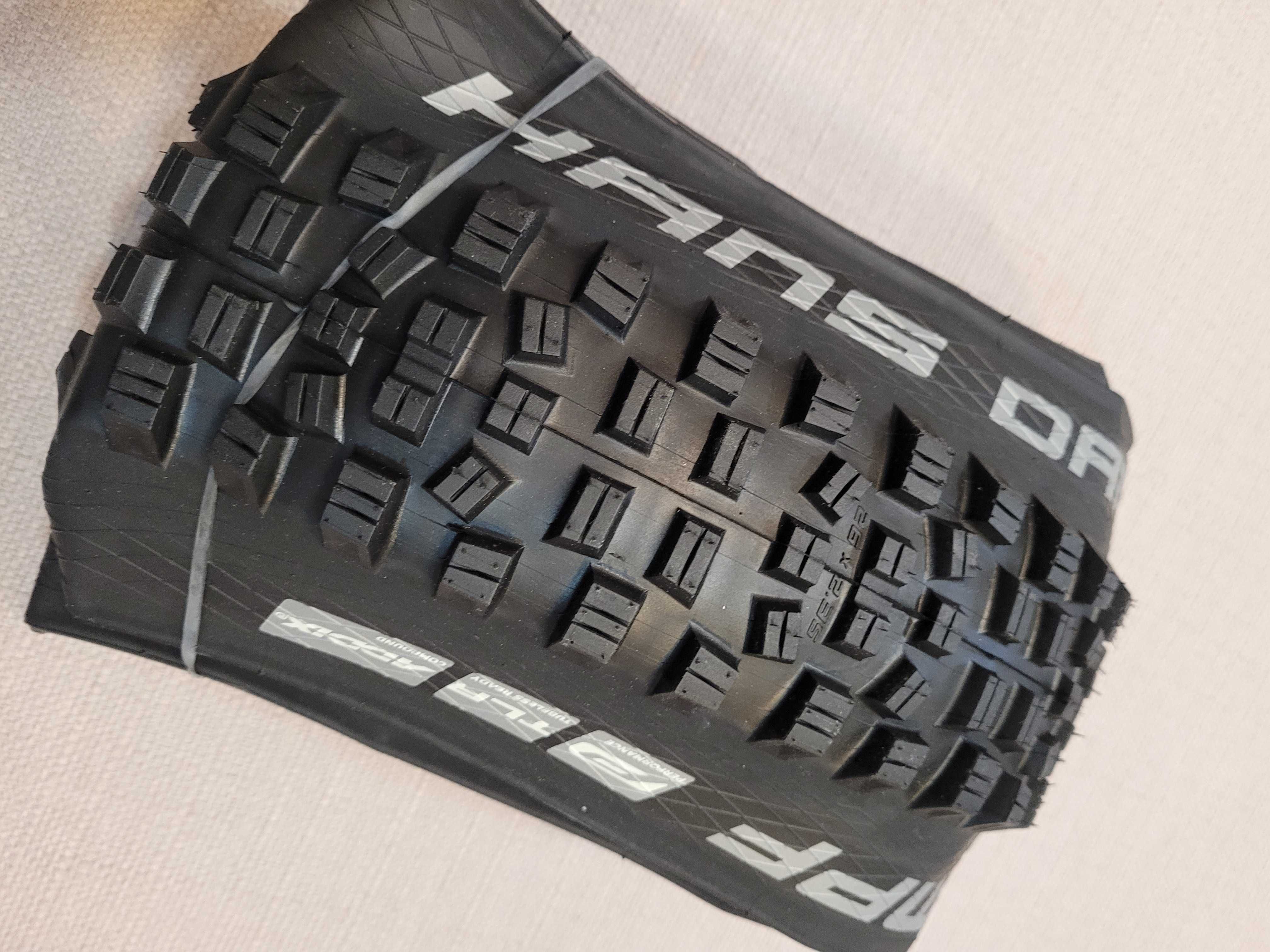 cauciuc Schwalbe Hans Dampf Addix Tubeless 26x2.35 - pliabil